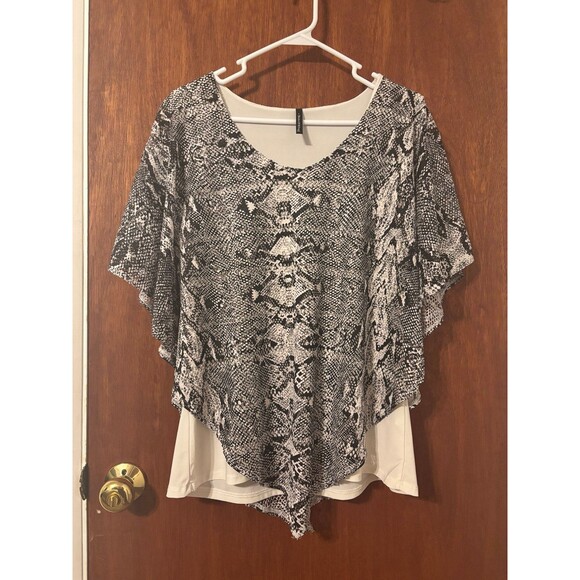 Tops - Bleeker & McDougal Shirt size Large